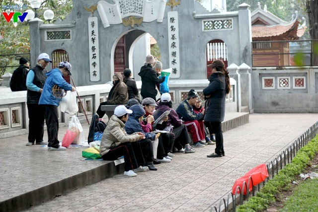 Hà Nội bình dị, sâu lắng trong buổi sáng đầu tiên của năm mới 2016 - 14