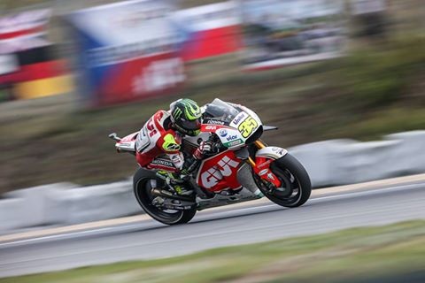 Mạo hiểm với lốp xe, Cal Crutchlow bước lên đỉnh vinh quang - 4