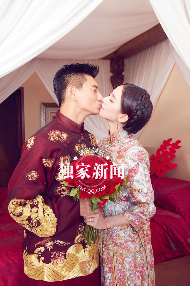 Lễ đón dâu vui nhộn của Ngô Kỳ Long và Lưu Thi Thi - 7 
Cặp đôi dã đăng ký kết hôn từ năm ngoái nhưng phải tới năm 2016, họ mới có thể tổ chức hôn lễ bởi cả hai đều quá bận rộn với công việc riêng.
