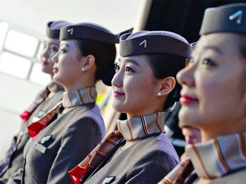 Cô gái Việt và ước mơ được làm việc trên bầu trời - 2
Hải Yến phải trải qua nhiều vòng thi tuyển gắt gao mới được làm việc tại hãng hàng không lớn thứ 2 Hàn Quốc