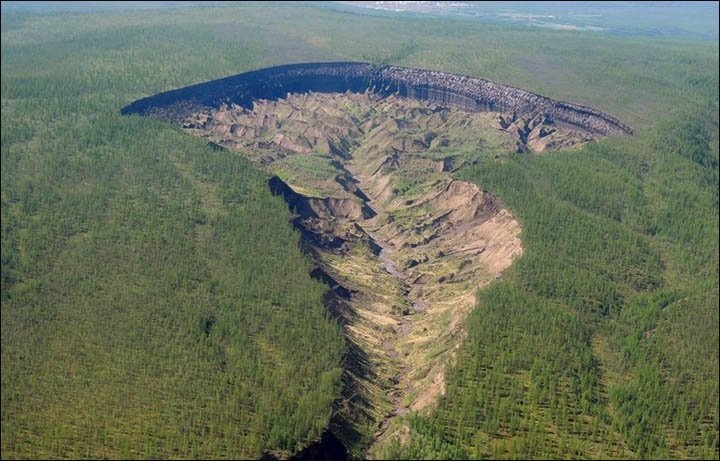 Bí mật trong "cổng địa ngục" ở Siberia - 2
Cổng địa ngục sâu 90m, dài tới 1,6km