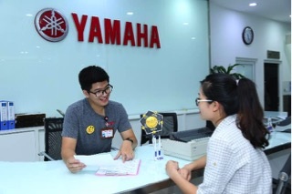 Từ “Bún mắng, cháo chửi” đến chiến dịch “Cười khi phục vụ” - 2 Đón tiếp khách tại một đại lý của Yamaha