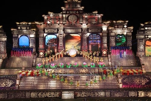 Các tour du lịch dịp nghỉ lễ 30/4 giá rẻ nhất - 2
Festival Huế lần thứ 9 sẽ diễn ra từ 29/4 đến 4/5/2016 cũng rất được khách du lịch quan tâm.