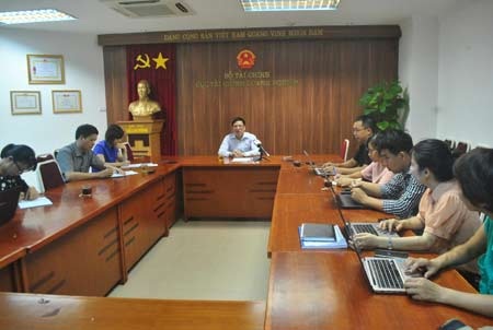 "Con bò sữa" tỷ đô: Miếng ngon khó bỏ? - 2