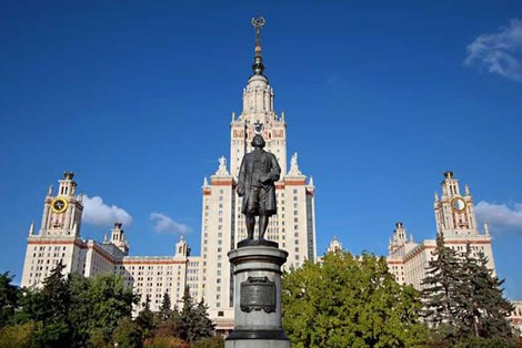 Những "tòa nhà Stalin" huyền thoại - 2 Trường Đại học Tổng hợp Moskva mang tên Lomonosov.