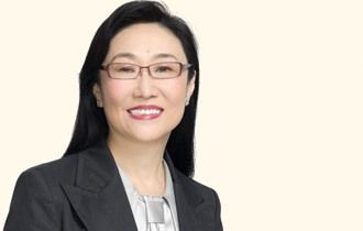 Bà Vương Tuyết Hồng người sáng lập ra hãng sản xuất smartphone HTC.