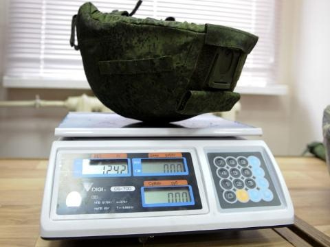 Mỹ quyết mang giáp Iron Man đấu Nga - 4 Mũ bảo hiểm của Ratnik nặng chưa tới 1,3 kg