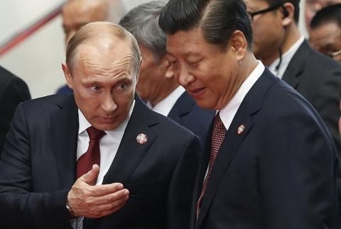 Nga-ASEAN gỡ nút thắt Trung Quốc trong quan hệ như thế nào? - 2 Chuyên gia Nga cho rằng, Moscow đã xây dựng được quan hệ đối tác vững chắc với Bắc Kinh, còn hầu như chưa hiểu gì về ASEAN