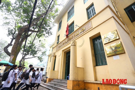 Chùm ảnh: Trăn trở của bác sĩ tương lai trong việc học với thi thể người - 2 Chùm ảnh: Trăn trở của bác sĩ tương lai trong việc học với thi thể người - 2