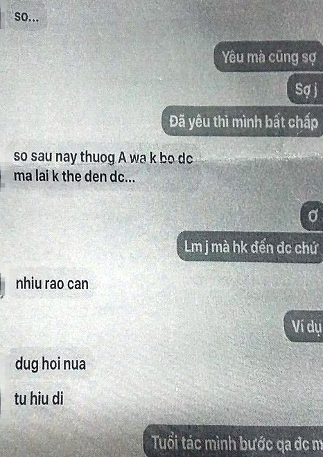 Phụ huynh tố cô giáo nhắn tin tình cảm cho nam sinh lớp 8 - 2 Phụ huynh tố cô giáo nhắn tin tình cảm cho nam sinh lớp 8 - 2