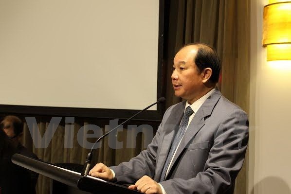 TPP hút doanh nghiệp Việt kiều Australia đầu tư tại quê hương - 2 Thứ trưởng Nguyễn Cẩm Tú phát biểu tại Tọa đàm. (Ảnh: Sao Băng/Vietnam+)
