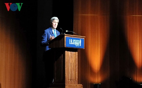 Ngoại trưởng Mỹ rơi nước mắt khi nói về chiến tranh Việt Nam - 2 Ngoại trưởng Mỹ John Kerry.