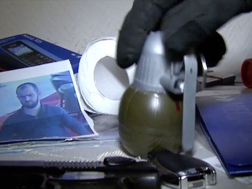 Trùm tội phạm khét tiếng của Nga sa lưới - 2 Vũ khí thu giữ được trong biệt thự của Shakro ở Matxcơva