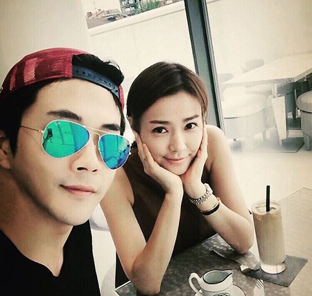 Vợ chồng Kwon Sang Woo hạnh phúc bên hai “thiên thần” nhỏ - 2
Son Tae Young - Kwon Sang Woo là một trong những cặp tình nhân hạnh phúc nhất làng giải trí xứ Hàn.