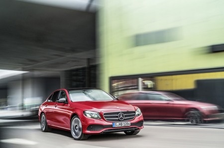 E-Class thế hệ mới - mã W213 sẽ chính thức ra mắt vào ngày 11/1 tới tại Detroit