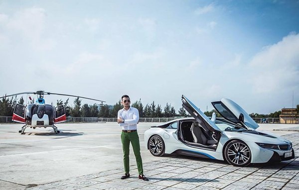 Cuộc sống vương giả đến phát thèm của "soái ca" Đà Nẵng - 7 Cuộc sống vương giả đến phát thèm của "soái ca" Đà Nẵng - 7