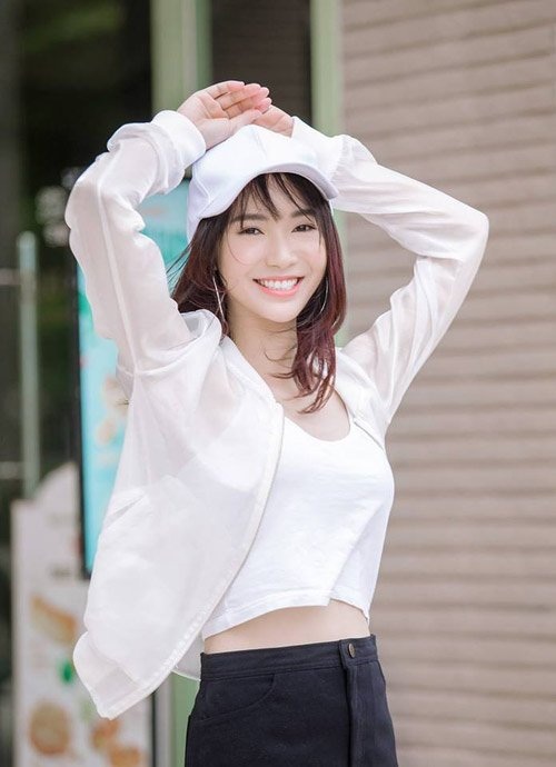 Gặp cô gái bất ngờ nổi tiếng vì bị quay lén trên xe buýt - 10
Cô mong muốn có thể theo đuổi sự nghiệp ca hát lâu dài
