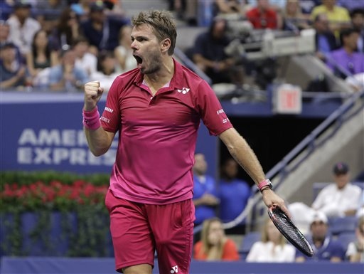 Nhìn lại chiến thắng ngọt ngào của Wawrinka trước Djokovic - 11
Wawrinka ăn mừng sau khi kết thúc trận đấu với chiến thắng 3-1