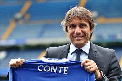 Conte chính thức ra mắt Chelsea - 14
Conte, vị thuyền thưởng của Chelsea ở mùa giải 2016/17