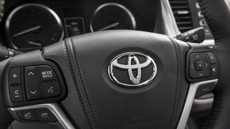 Thêm gần 1,6 triệu xe Toyota có nguy cơ lỗi túi khí - 1