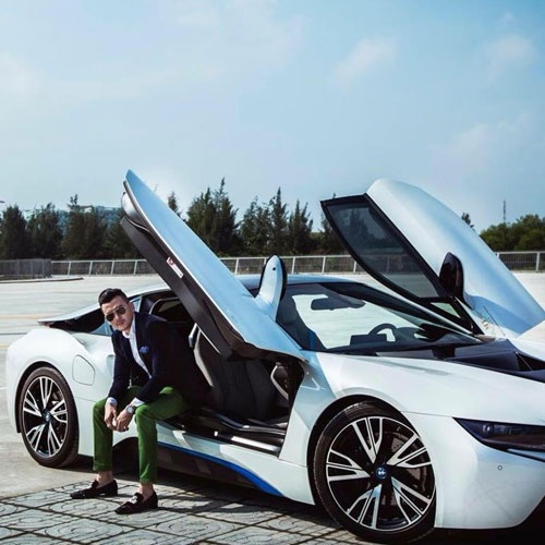 "Soái ca Đà Nẵng": "Tôi chỉ là hạt cát trên sa mạc" - 1
Nguyễn Hữu Phước, chàng trai trong clip giới thiệu về Đà Nẵng