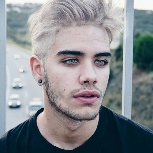 Dân mạng "phát sốt" với hot boy quyến rũ nhất hành tinh - 3 Dân mạng "phát sốt" với hot boy quyến rũ nhất hành tinh - 3