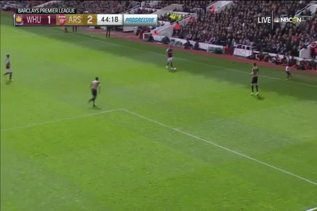 Carroll mất 10 phút để hoàn thành hat-trick vào lưới Arsenal - 1 Carroll mất 10 phút để hoàn thành hat-trick vào lưới Arsenal - 1