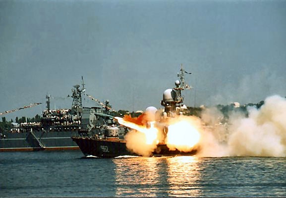 Nga mở thêm căn cứ hải quân mới ở Biển Đen để đối phó với NATO - 3 Hạm đội Biển Đen tập trận