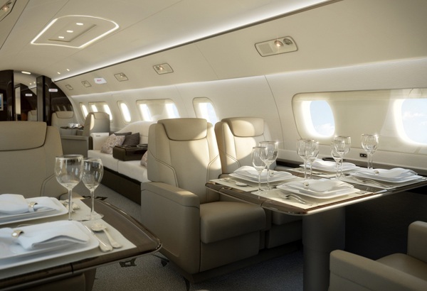 Các ghế ngồi đều có cửa sổ rộng, giúp hành  khách có thể nhìn ra bên ngoài