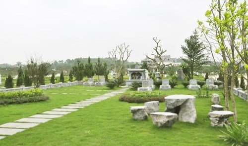 Dù mộ đơn hay khu mộ gia đình, đều phải tuân thủ về mật độ, chiều cao, phần cây xanh… đảm bảo đồng bộ.