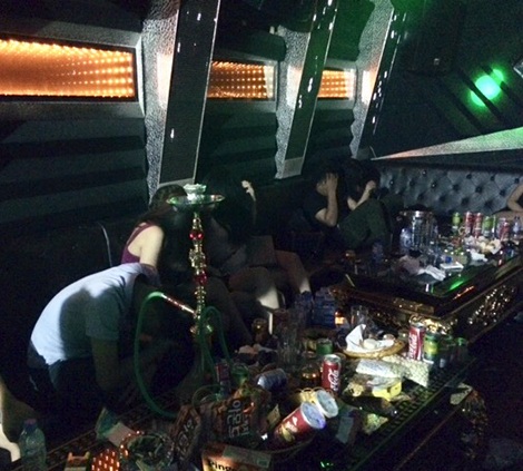Bí mật bên chuyên án triệt phá điểm Karaoke thác loạn cùng gần 300 "dân bay" ở Hải Phòng - 3 Bí mật bên chuyên án triệt phá điểm Karaoke thác loạn cùng gần 300 "dân bay" ở Hải Phòng - 3