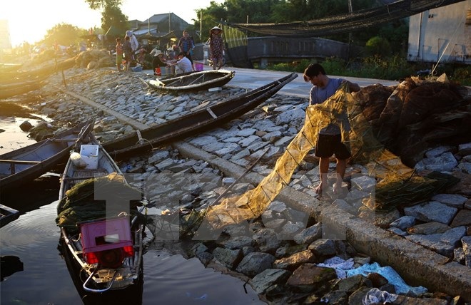 Đầm Chuồn: điểm đến của nhiều du khách du lịch Huế - 3 Đầm Chuồn: điểm đến của nhiều du khách du lịch Huế - 3