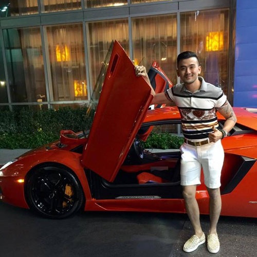 "Soái ca Đà Nẵng": "Tôi chỉ là hạt cát trên sa mạc" - 10
Hữu Phước đang sở hữu những điều mà tất cả những người trẻ đều mơ ước