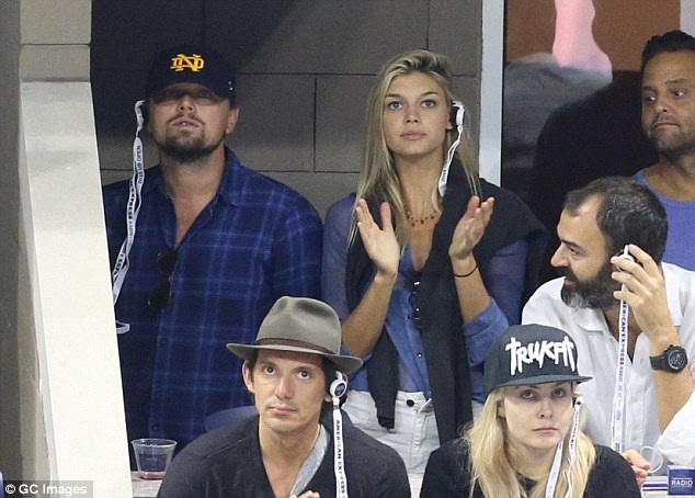 
Đầu năm 2016, Leonardo có một thời gian cặp kè với người mẫu áo tắm - Kelly Rohrbach.
