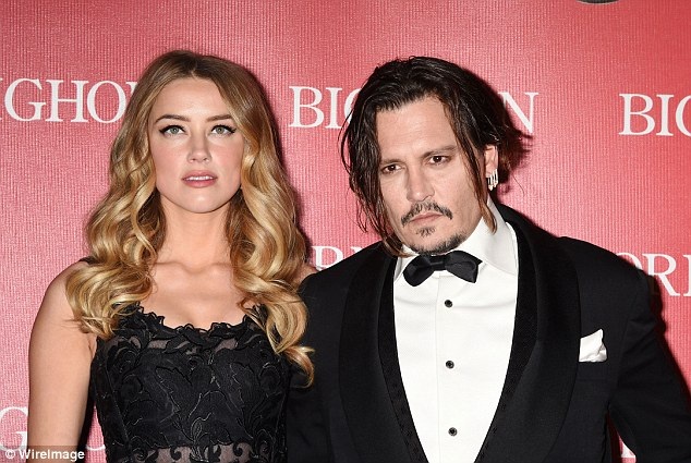 Amber Heard gây hấn với Johnny Depp - 1
Amnber Heard và Johnny Depp thống nhất ly dị sau 15 tháng chung sống.