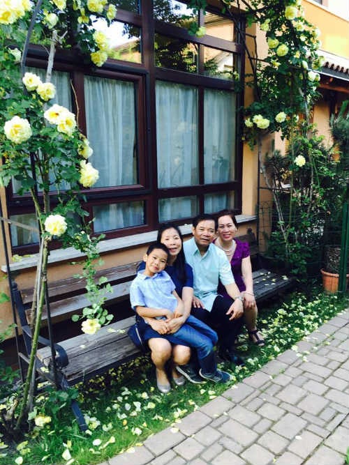 “Thiên đường hoa” vạn người mê của nữ Việt kiều - 4 Bù lại, chị và gia đình luôn có những phút giây thảnh thơi và bình yên bên khu vườn đẹp