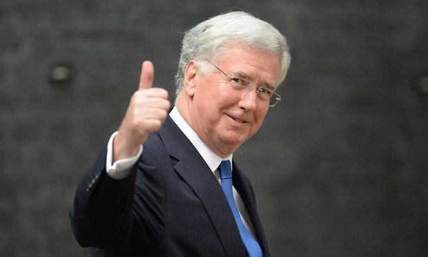 Những gương mặt đáng chú ý trong nội các của tân Thủ tướng Anh - 5
Ông Michael Fallon, 64 tuổi, tiếp tục làm Bộ trưởng Quốc phòng, một vị trí mà ông đã nắm giữ kể từ năm 2014.