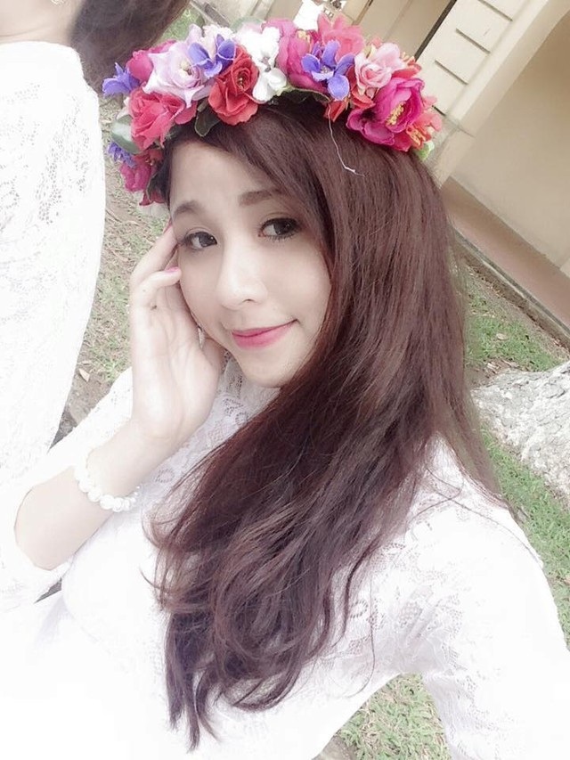 Chuyện tình buồn của diễn viên 16 tuổi yêu người đã có vợ - 4
Con gái lớn của Thanh Tú xinh như hotgirl