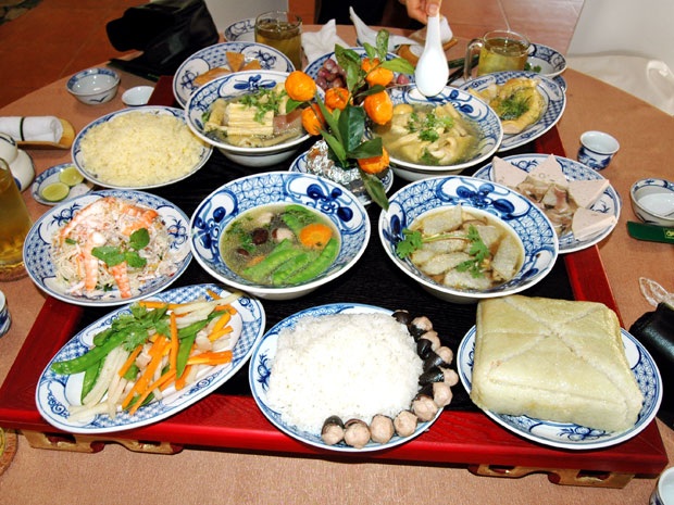 Những mâm cỗ chay tiền triệu cúng Rằm - 4 Cỗ chay giờ đây đã không còn đơn thuần là rau, dưa, củ quả luộc mà cũng cần cầu kỳ hơn với những món ăn phong phú, đầy màu sắc không kém cỗ mặn. (Nguồn ảnh: internet)