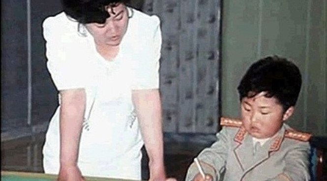 Bà Ko Yong Suk kèm cặp Kim Jong Un học khi còn nhỏ.