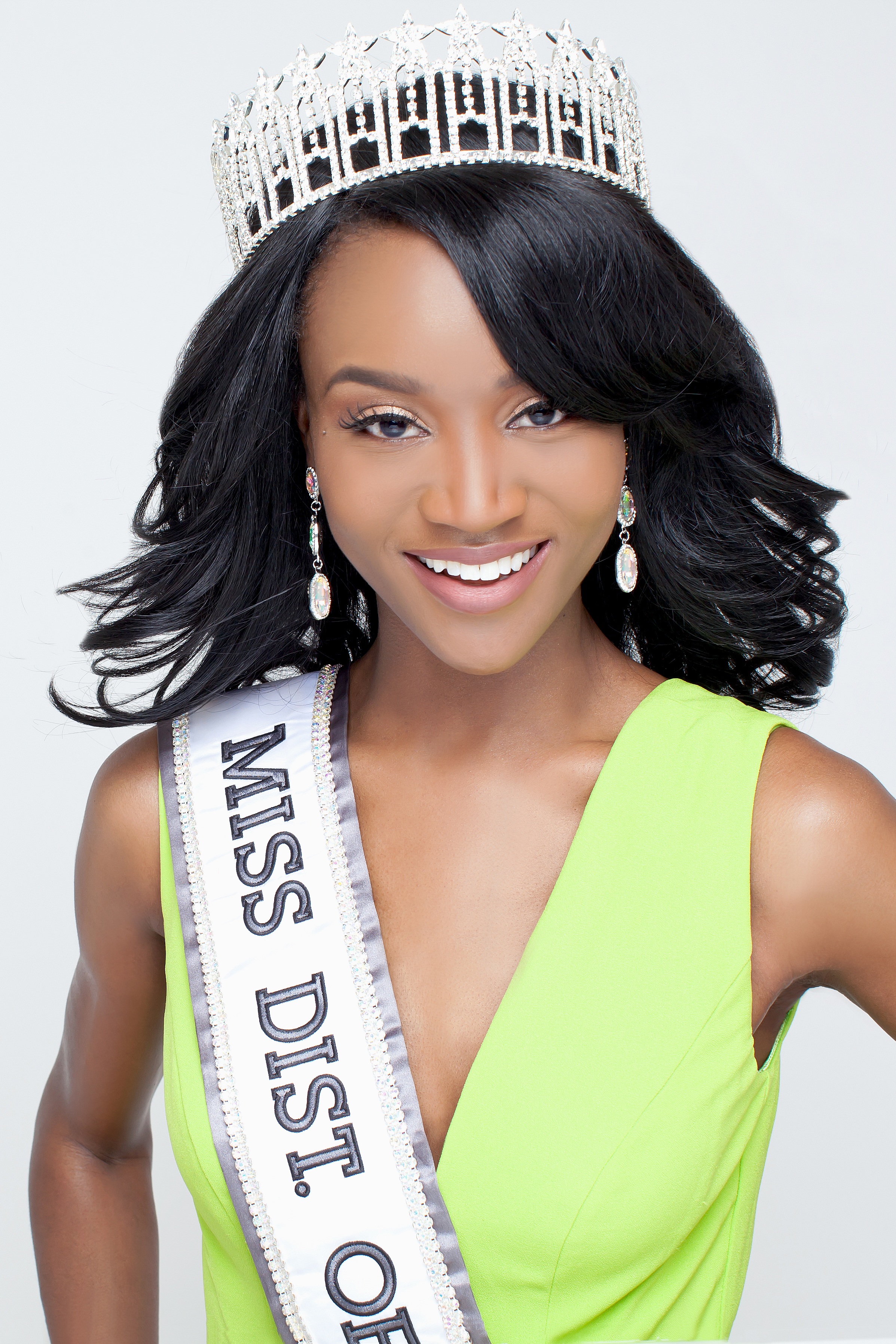 Người đẹp da màu trở thành Hoa hậu Mỹ năm 2016 - 9 Người đẹp da màu trở thành Hoa hậu Mỹ năm 2016 - 9