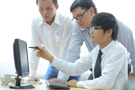 Hành trình cử nhân Quốc tế tại Trường ĐHKH Tự nhiên TPHCM - 5
Với các sinh viên ngành Công nghệ thông tin, đồ án tốt nghiệp được thực hiện vào năm cuối sẽ cho các em cơ hội làm việc với các khách hàng là các doanh nghiệp lớn trong lĩnh vực IT. Thông qua đó, mở ra nhiều cơ hội việc làm.