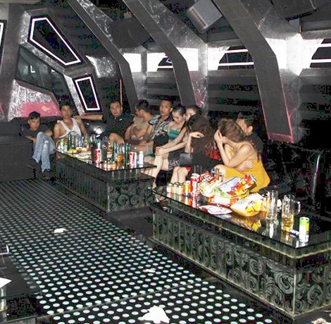 Bí mật bên chuyên án triệt phá điểm Karaoke thác loạn cùng gần 300 "dân bay" ở Hải Phòng - 5 Bí mật bên chuyên án triệt phá điểm Karaoke thác loạn cùng gần 300 "dân bay" ở Hải Phòng - 5