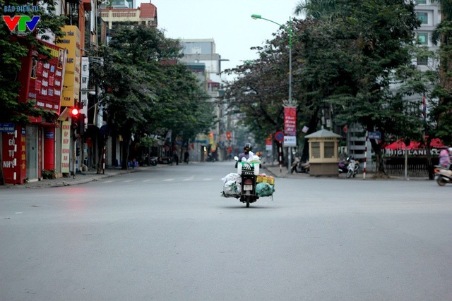 Hà Nội bình dị, sâu lắng trong buổi sáng đầu tiên của năm mới 2016 - 5