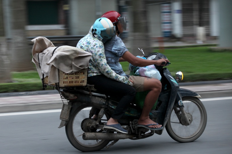 Một giấc ngủ rất bình yên trên vai chồng