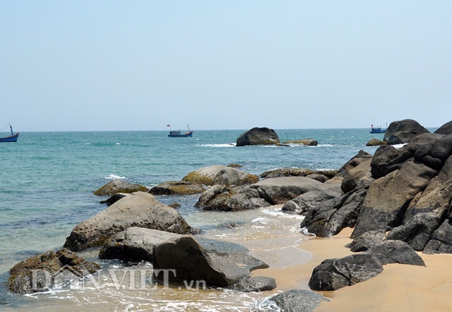 Thợ săn nhum vào mùa kiếm nửa triệu đồng mỗi ngày - 5 Một trong những khu vực biển để săn bắt nhum