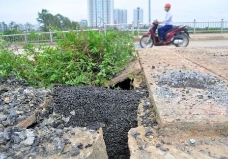 Bê tông cốt xốp ở cầu vượt đường sắt Hà Nội - 7 Bê tông cốt xốp ở cầu vượt đường sắt Hà Nội - 7