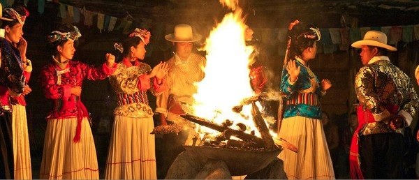 Những tập tục hôn nhân "độc nhất vô nhị" ở Trung Quốc - 7 Phụ nữ Ma Thoa được coi trọng bậc nhất.