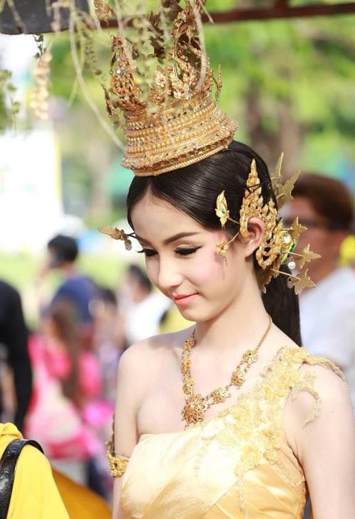 "Mỹ nhân chuyển giới" Thái Lan đẹp đến khó tin - 9 "Mỹ nhân chuyển giới" Thái Lan đẹp đến khó tin - 9