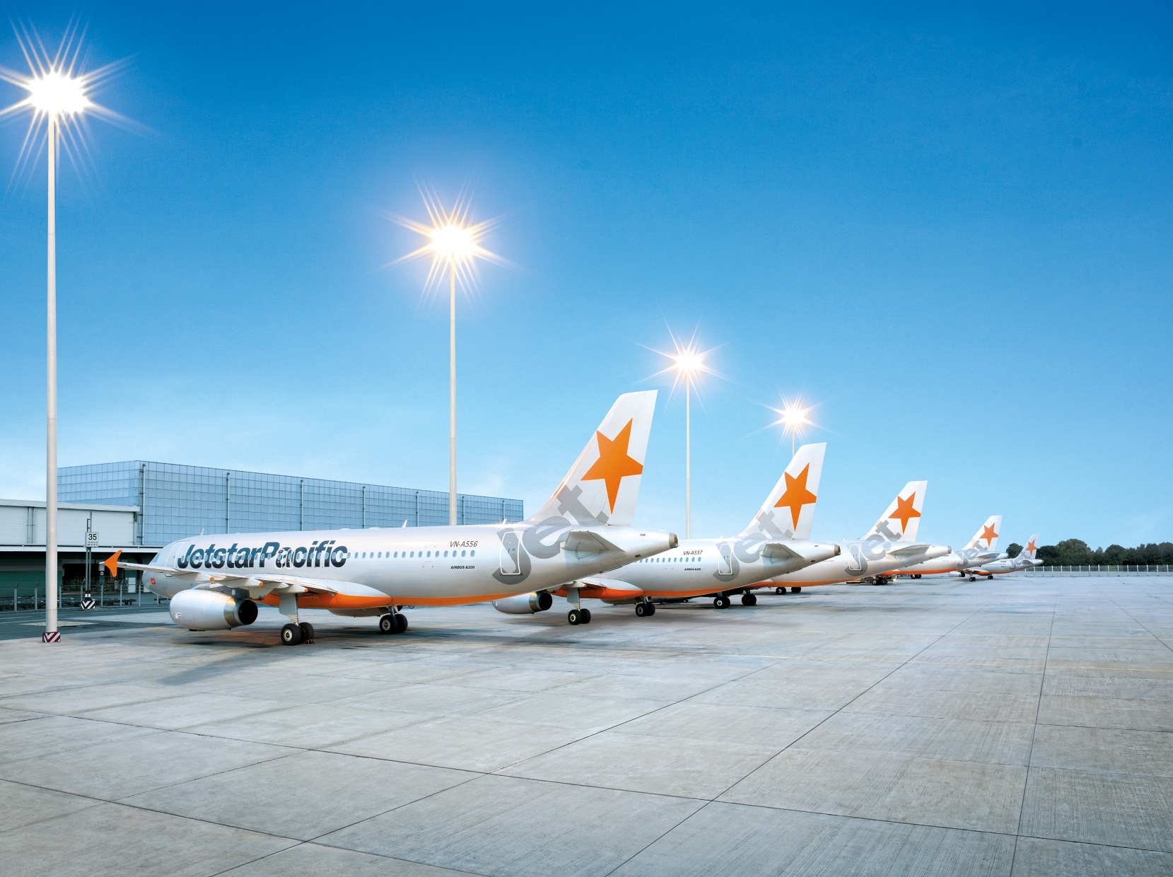 Tậu máy bay mới Jetstar Pacific bán vé chỉ từ 320 đồng/chặng - 1
